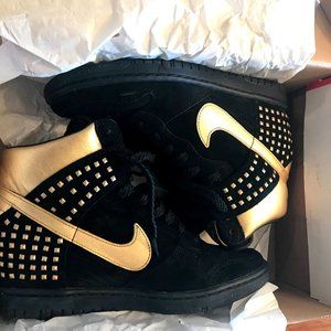 Nike Dunk Sky Hi Studs Women's Shoe